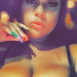 Meet your Posher, Nia